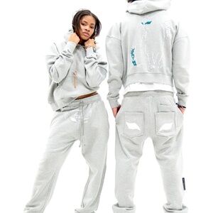 Be Panther Signature Panther Eyes outfit